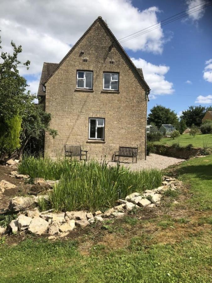 Andoversford Beautiful 3 Bedroomed Cotswolds Farmhouse מראה חיצוני תמונה