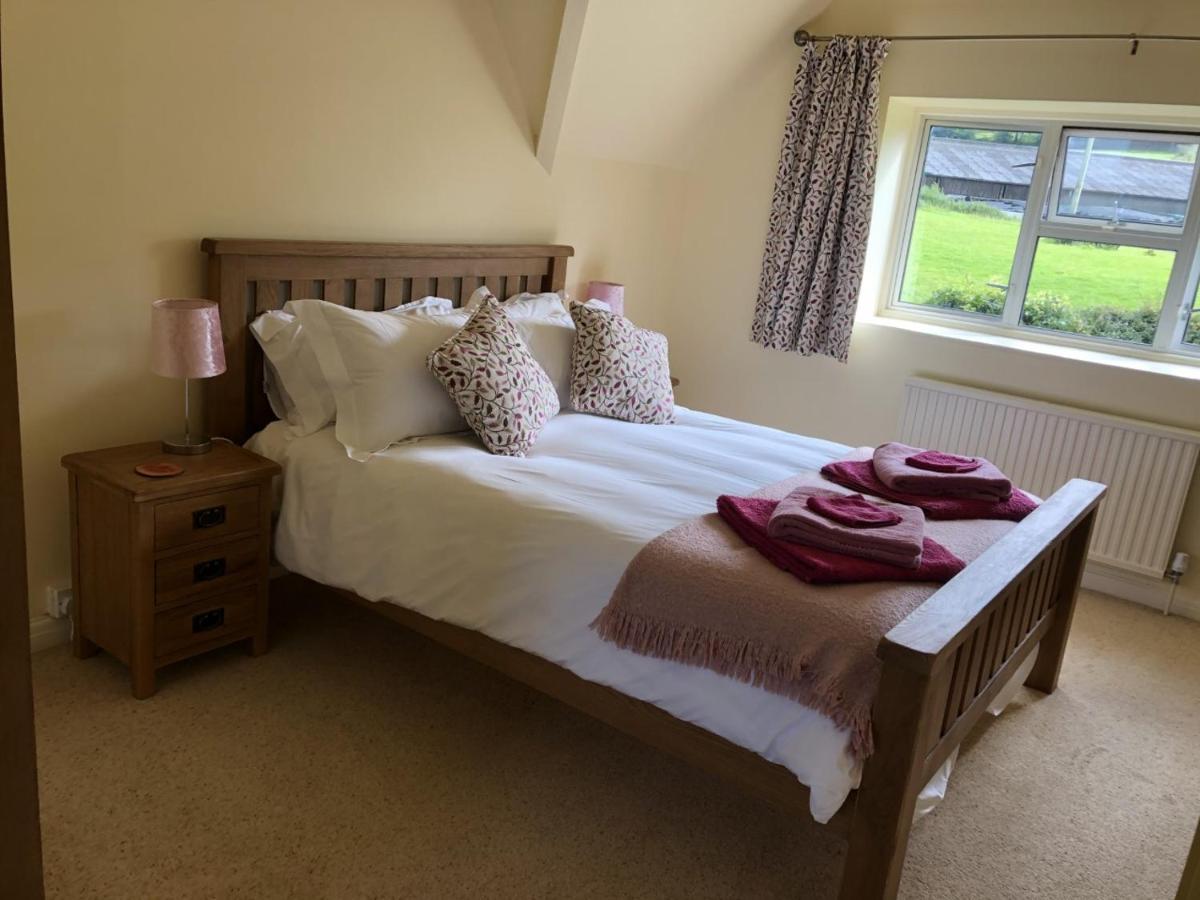 Andoversford Beautiful 3 Bedroomed Cotswolds Farmhouse מראה חיצוני תמונה